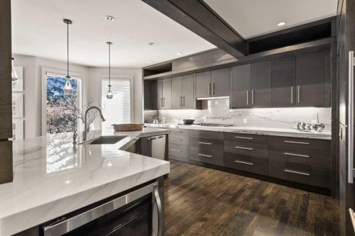 122 Aspen Ridge Place Sw, Calgary, AB - Indoor Photo Showing Kitchen With Upgraded Kitchen