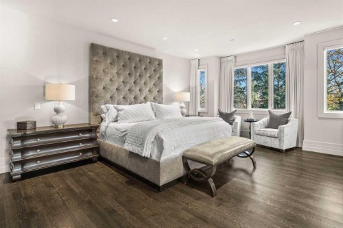 122 Aspen Ridge Place Sw, Calgary, AB - Indoor Photo Showing Bedroom