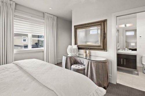 122 Aspen Ridge Place Sw, Calgary, AB - Indoor Photo Showing Bedroom