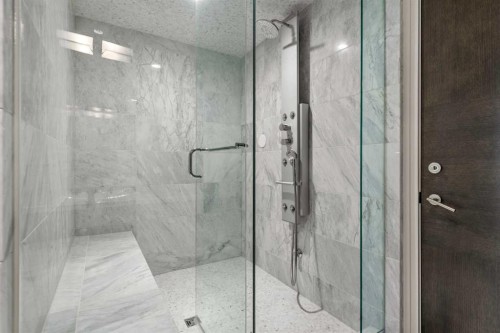 122 Aspen Ridge Place Sw, Calgary, AB - Indoor Photo Showing Bathroom