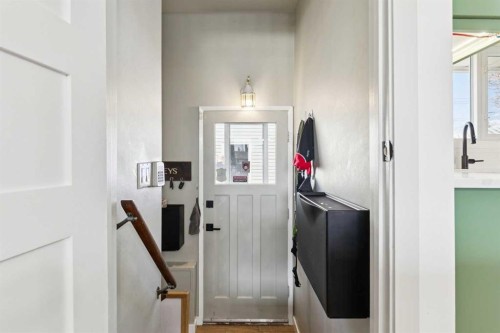 4604 Fordham Crescent Se, Calgary, AB - Indoor Photo Showing Other Room