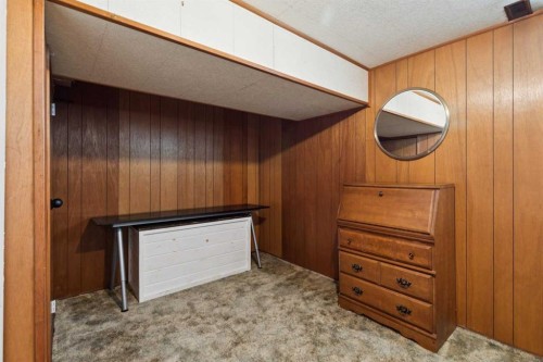4604 Fordham Crescent Se, Calgary, AB - Indoor Photo Showing Other Room