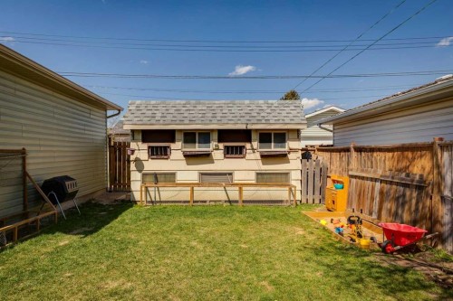4604 Fordham Crescent Se, Calgary, AB - Outdoor