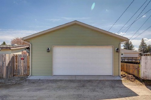 4604 Fordham Crescent Se, Calgary, AB - Outdoor With Exterior
