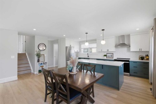 559 Deerpath Court Se, Calgary, AB - Indoor