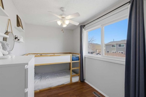 559 Deerpath Court Se, Calgary, AB - Indoor