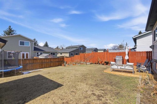 559 Deerpath Court Se, Calgary, AB - Outdoor