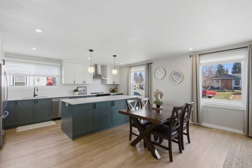 559 Deerpath Court Se, Calgary, AB - Indoor