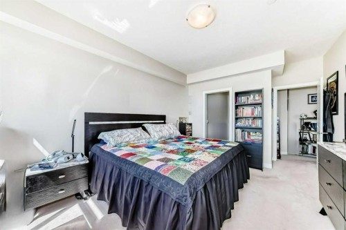 210-1005A Westmount Drive, Strathmore, AB - Indoor Photo Showing Bedroom