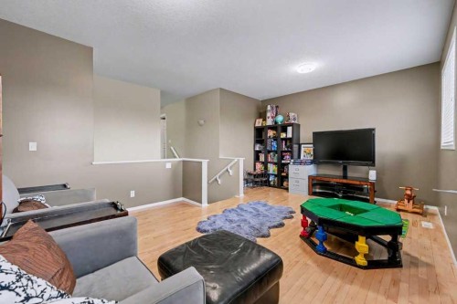 19 Copperfield Crescent Se, Calgary, AB 