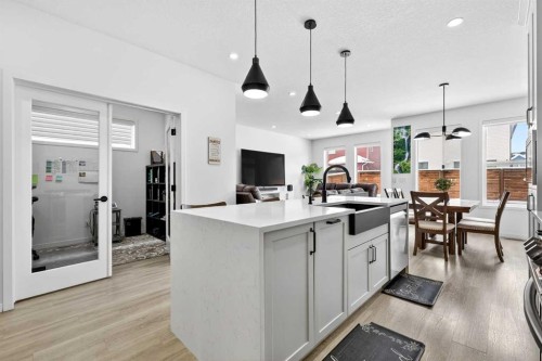 41 Copperhead Road Se, Calgary, AB - Indoor Photo Showing Kitchen
