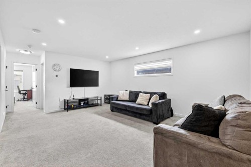 41 Copperhead Road Se, Calgary, AB - Indoor