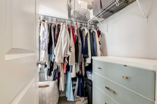 38 Legacy Boulevard Se, Calgary, AB - Indoor With Storage