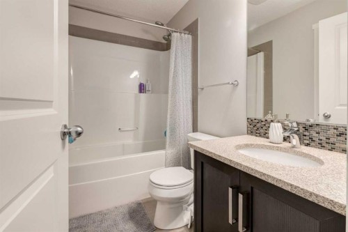 38 Legacy Boulevard Se, Calgary, AB - Indoor Photo Showing Bathroom