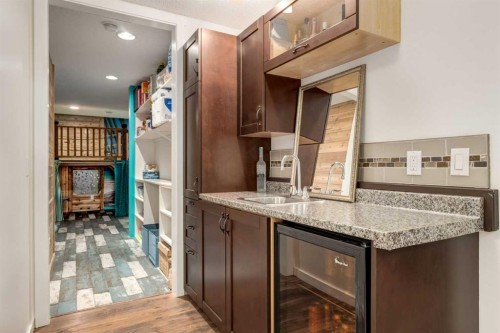 38 Legacy Boulevard Se, Calgary, AB - Indoor Photo Showing Kitchen