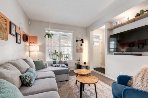 38 Legacy Boulevard Se, Calgary, AB - Indoor Photo Showing Living Room
