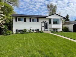 1424 109 Avenue SW Calgary, AB T2W 0C7