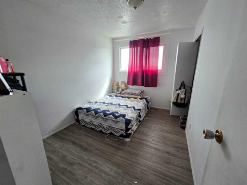 22 Whitman Close Ne, Calgary, AB - Indoor Photo Showing Bedroom