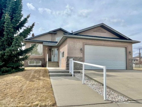 328 Parkview Estates, Strathmore, AB - Outdoor