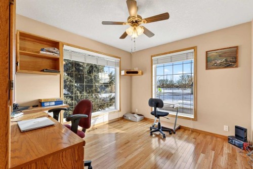 328 Parkview Estates, Strathmore, AB - Indoor Photo Showing Other Room