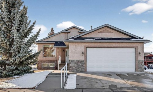 328 Parkview Estates, Strathmore, AB - Outdoor