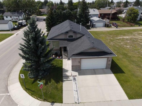 328 Parkview Estates, Strathmore, AB - Outdoor