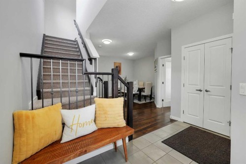 216 Carringvue Manor Nw, Calgary, AB - Indoor Photo Showing Other Room