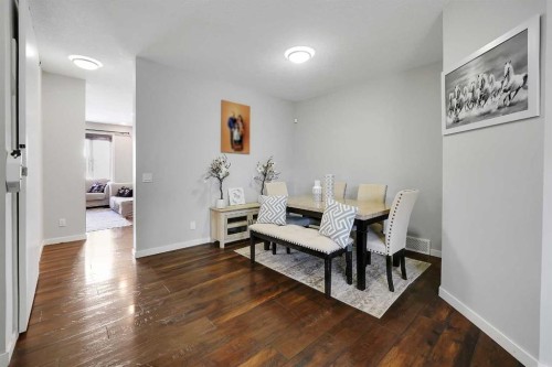 216 Carringvue Manor Nw, Calgary, AB - Indoor