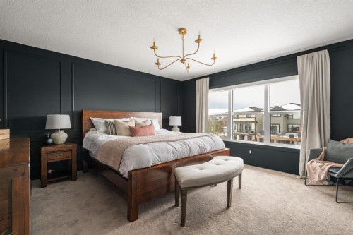 29 Cranbrook Park Se, Calgary, AB - Indoor Photo Showing Bedroom
