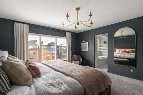 29 Cranbrook Park Se, Calgary, AB - Indoor Photo Showing Bedroom