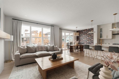 29 Cranbrook Park Se, Calgary, AB - Indoor Photo Showing Living Room