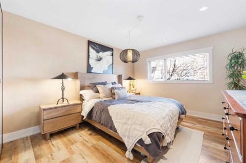6 Grove Hill Place Sw, Calgary, AB - Indoor Photo Showing Bedroom