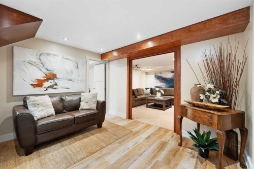 6 Grove Hill Place Sw, Calgary, AB - Indoor