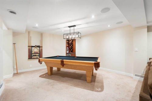 6 Grove Hill Place Sw, Calgary, AB - Indoor Photo Showing Other Room