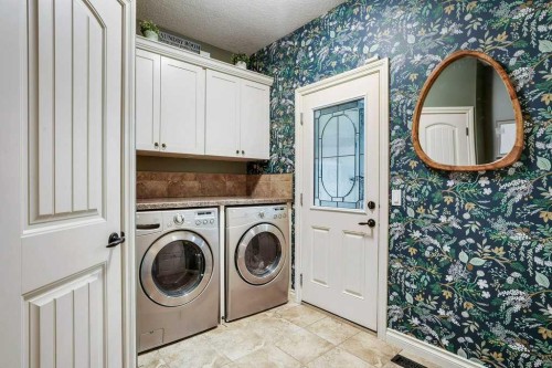 127 Hillcrest Boulevard, Strathmore, AB - Indoor Photo Showing Laundry Room