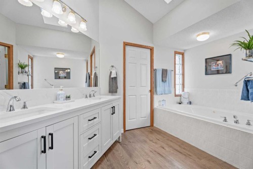 30 Cranston Place Se, Calgary, AB - Indoor Photo Showing Bathroom