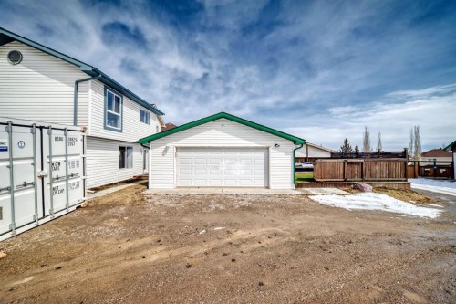 45 Hidden Hills Way Nw, Calgary, AB - Outdoor With Exterior