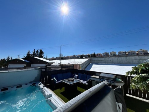 45 Hidden Hills Way Nw, Calgary, AB - Outdoor