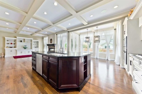 60 Elmont Rise Sw, Calgary, AB - Indoor Photo Showing Kitchen With Upgraded Kitchen