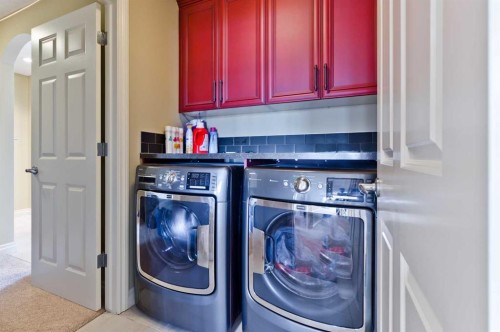 60 Elmont Rise Sw, Calgary, AB - Indoor Photo Showing Laundry Room