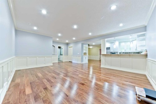 60 Elmont Rise Sw, Calgary, AB - Indoor Photo Showing Other Room
