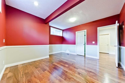 60 Elmont Rise Sw, Calgary, AB - Indoor Photo Showing Other Room