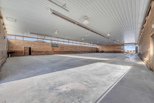 255192 Range Road 282, Delacour, AB - Indoor Photo Showing Garage