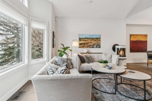 67 Scimitar Heath Nw, Calgary, AB - Indoor Photo Showing Living Room