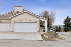 67 Scimitar Heath NW Calgary, AB T3L 2E1