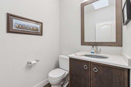 67 Scimitar Heath Nw, Calgary, AB - Indoor Photo Showing Bathroom