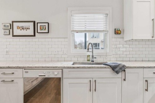 67 Scimitar Heath Nw, Calgary, AB - Indoor Photo Showing Kitchen With Upgraded Kitchen