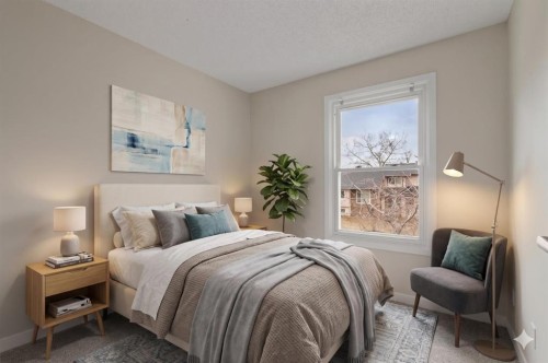 32 Deerpoint Road Se, Calgary, AB - Indoor Photo Showing Bedroom