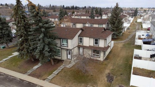 32 Deerpoint Road Se, Calgary, AB - Outdoor