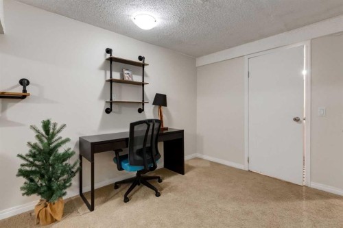 4 Cedarbrook Way Sw, Calgary, AB - Indoor